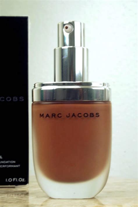 marc jacobs foundation discontinued.